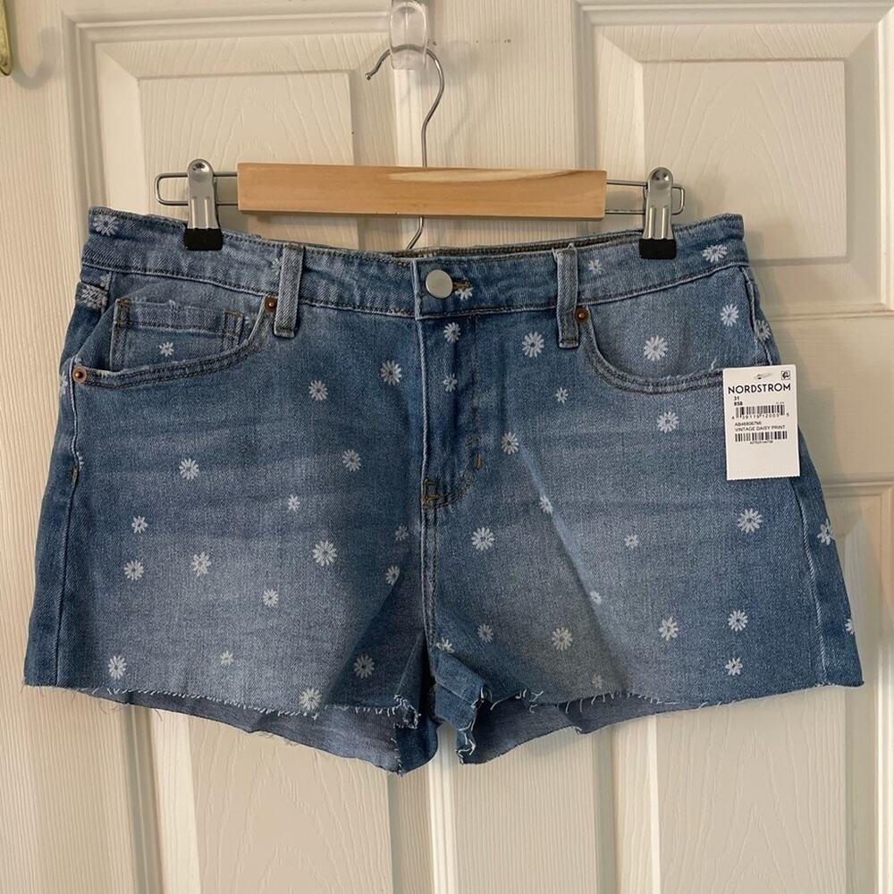 Abound Daisy Print Hippie Frayed Hem Denim Stretch Mid Rise Short